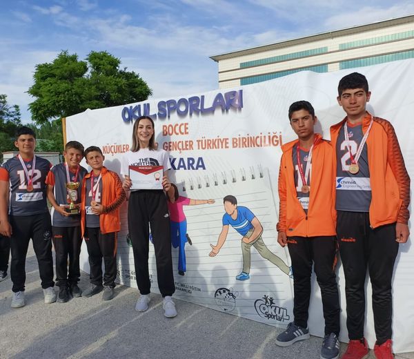 Kamil Türk Ortaokulundan Bir Başarı Daha!