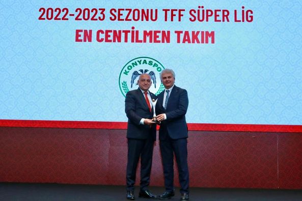 En Centilmen Takım:  Konyaspor