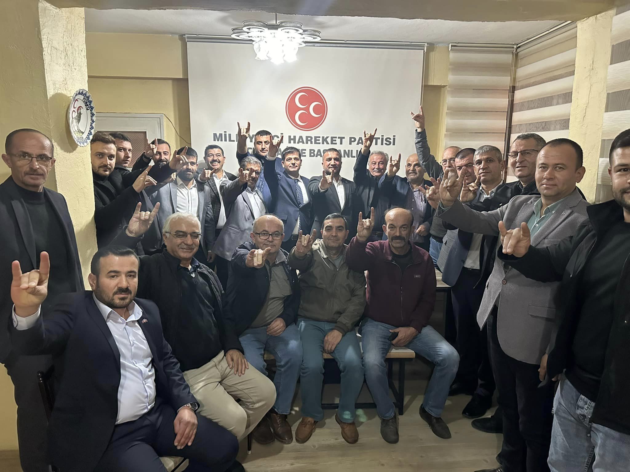 MHP'de aday adaylığı başvuruları başladı