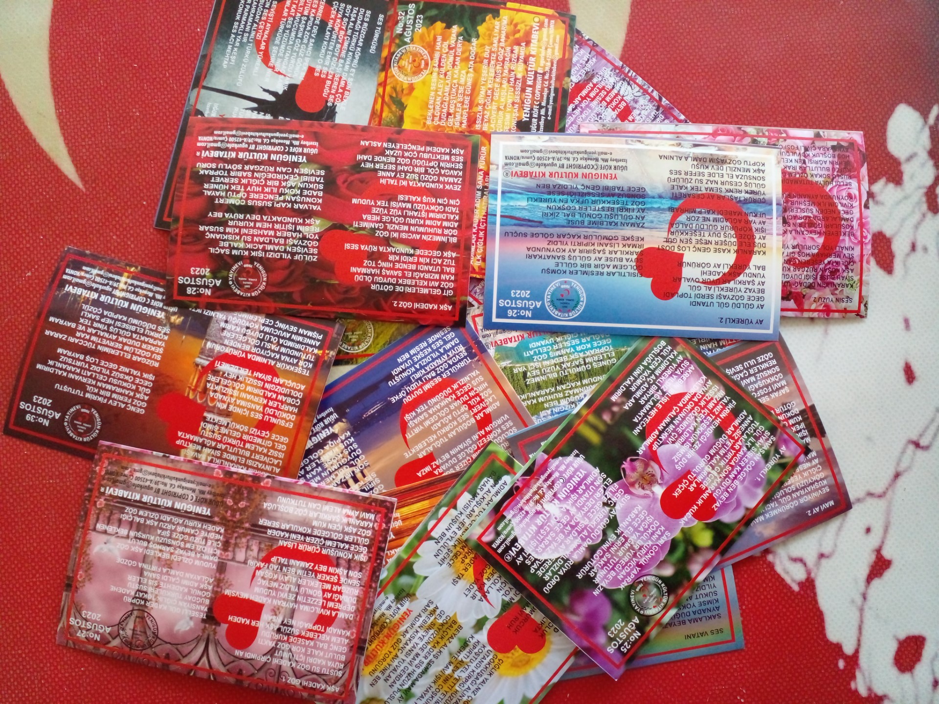 Şair Uğur Köfe'den Şiir Kartpostalları